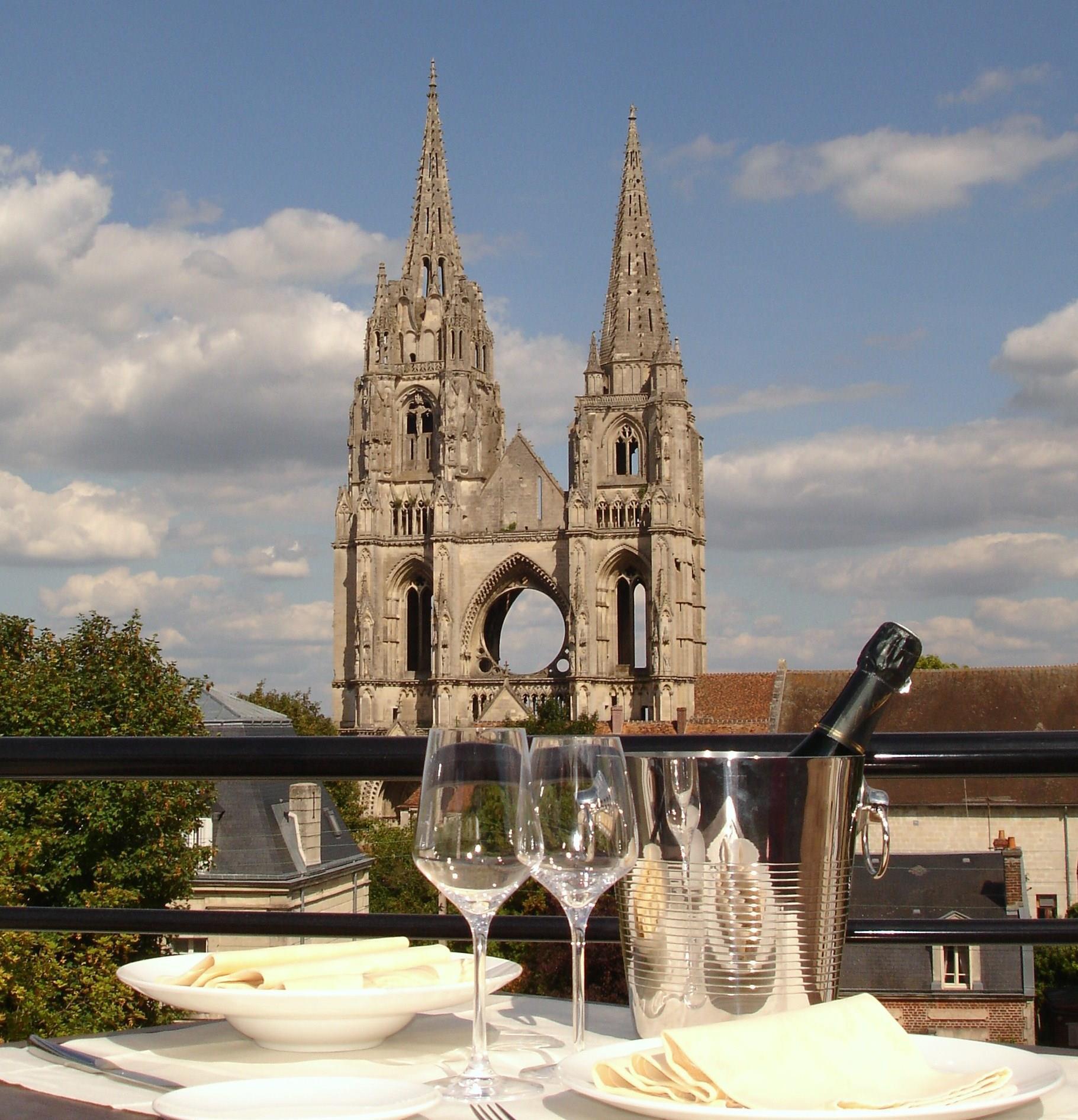 Best Western Plus Hotel Des Francs Soissons Exteriör bild